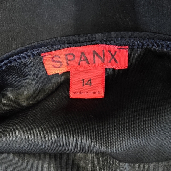 Spanx Weave Halter One Piece swimsuit in black Shapewear Swim Vacation resort - Picture 9 of 9